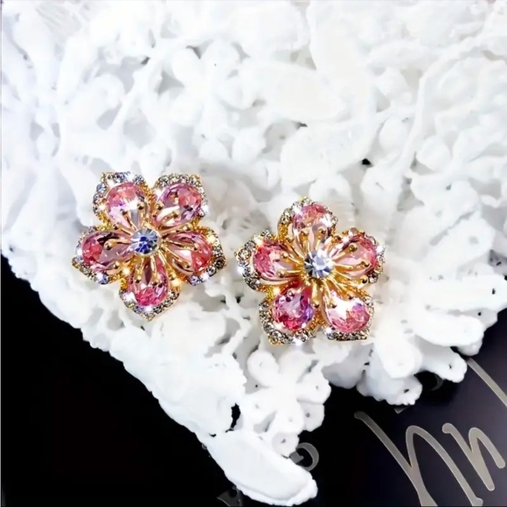 Pink Crystal Flower Stud Earrings Gold Tone Sparkly Statement NWT
